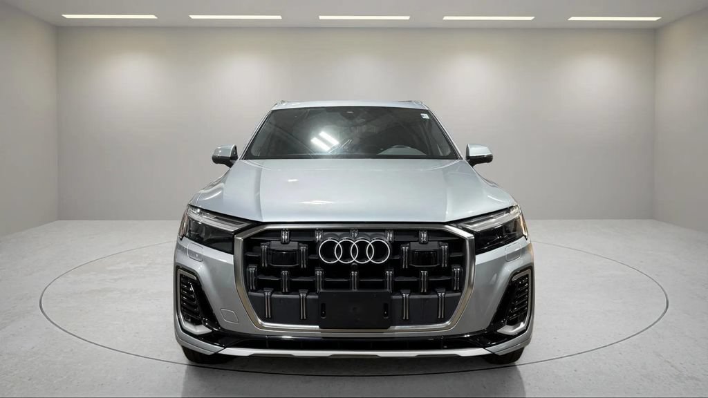 Used 2025 Audi Q7 3.0T Premium Plus AWD/4WD image 15