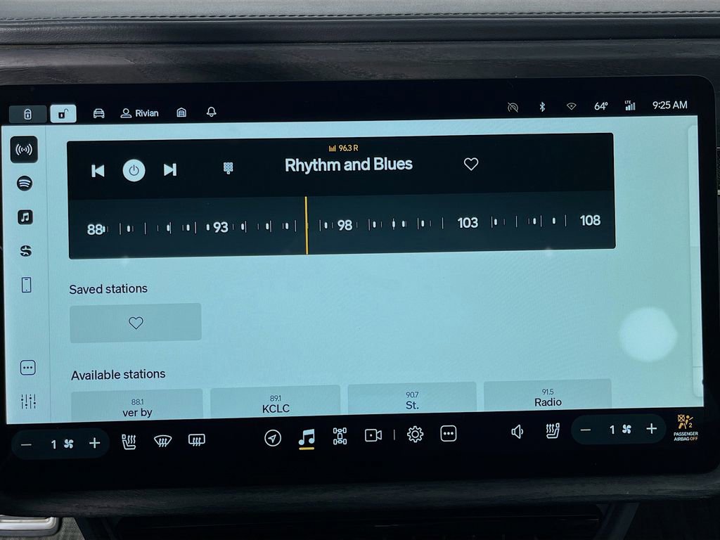 Used 2022 Rivian R1T Launch Edition AWD/4WD image 18