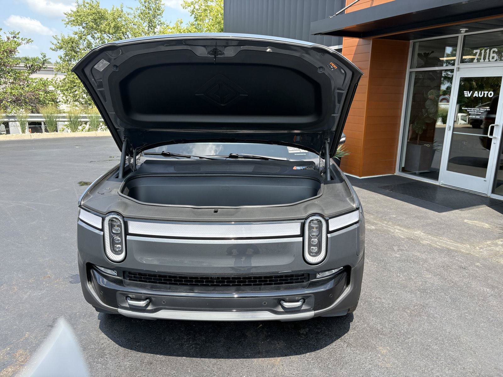 Used 2023 Rivian R1S Adventure Quad AWD/4WD image 23