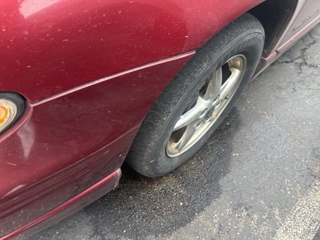 Used 2000 Pontiac Grand Prix GT w/ Opt Pkg image 10