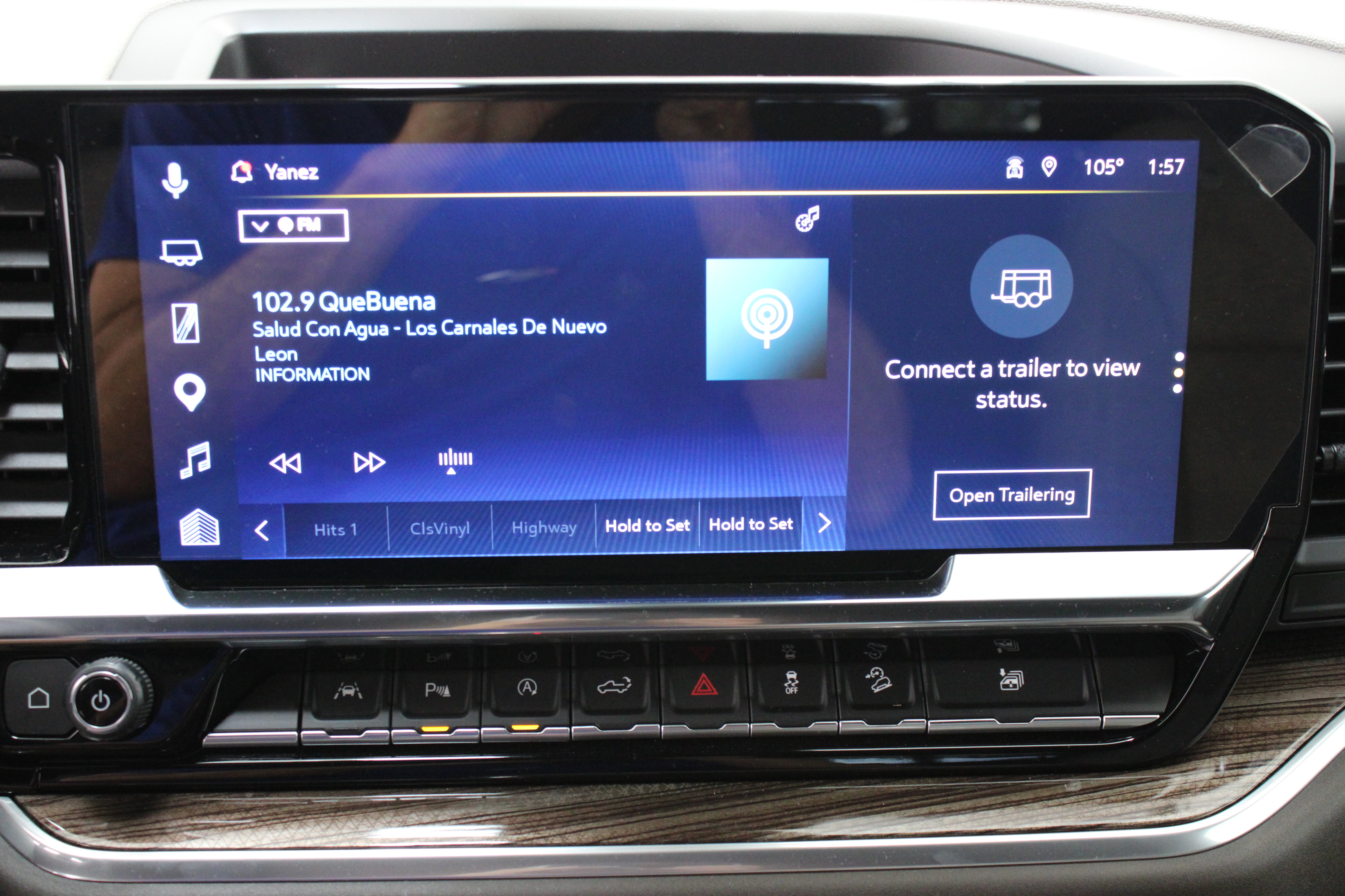 Used 2025 Chevrolet Silverado 1500 RST AWD/4WD image 22