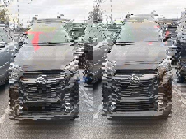 Used 2025 Subaru Outback Premium image 2