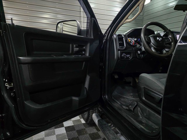 Used 2020 RAM 3500 Tradesman image 33