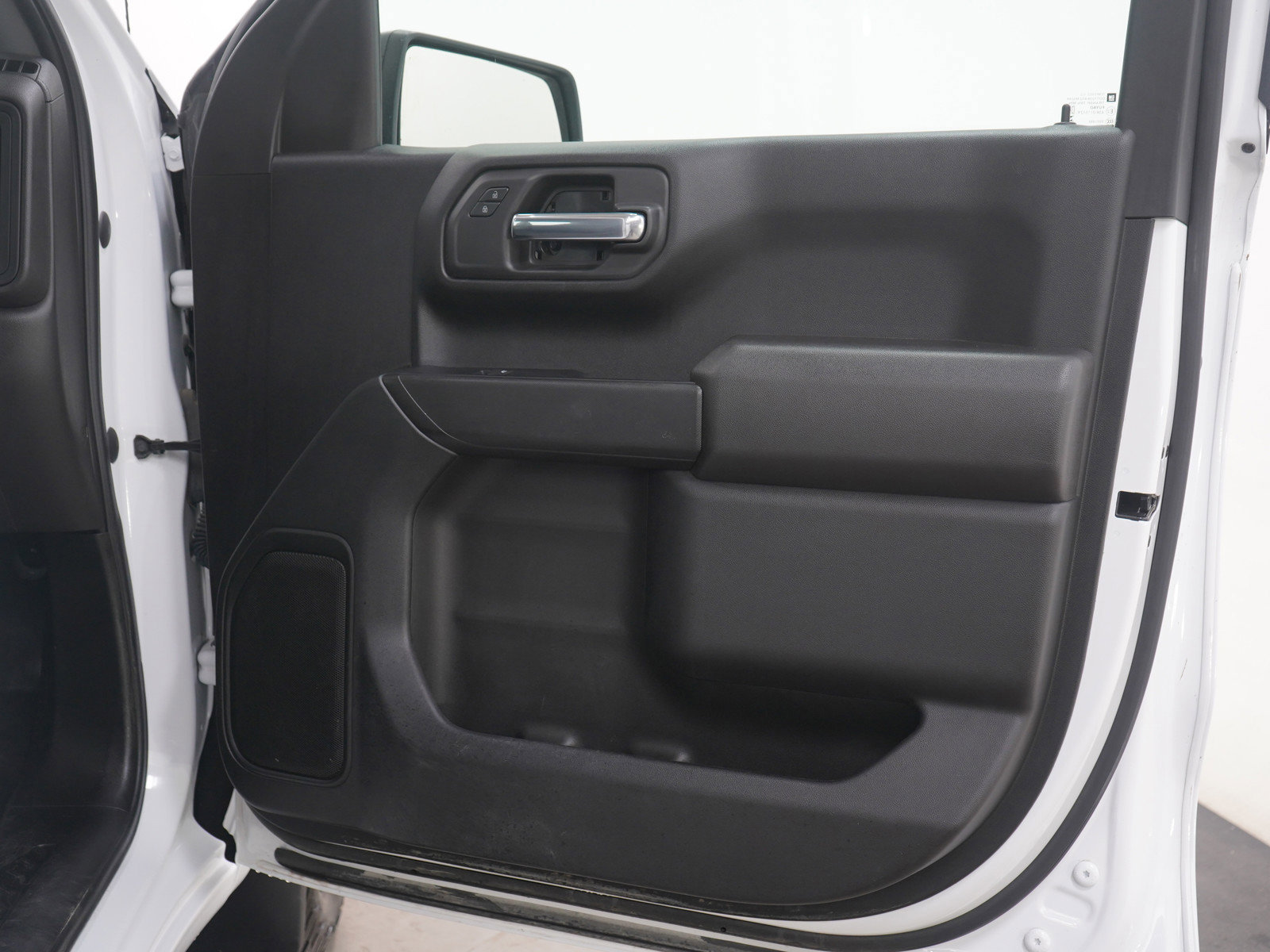 Used 2023 Chevrolet Silverado 1500 W/T w/ Z71 Off-Road Package image 12