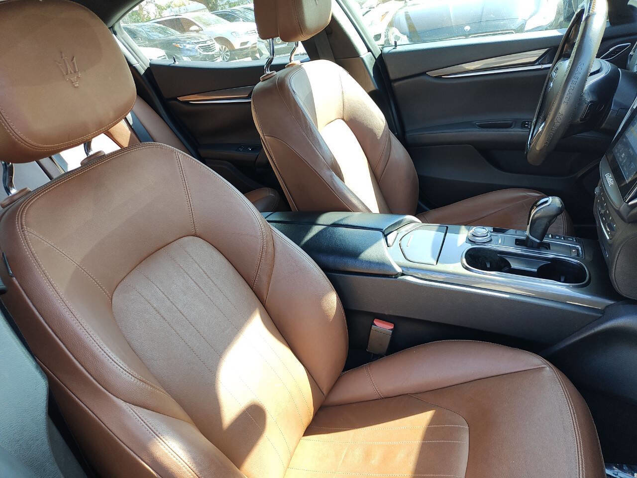 Used 2018 Maserati Ghibli RWD image 41