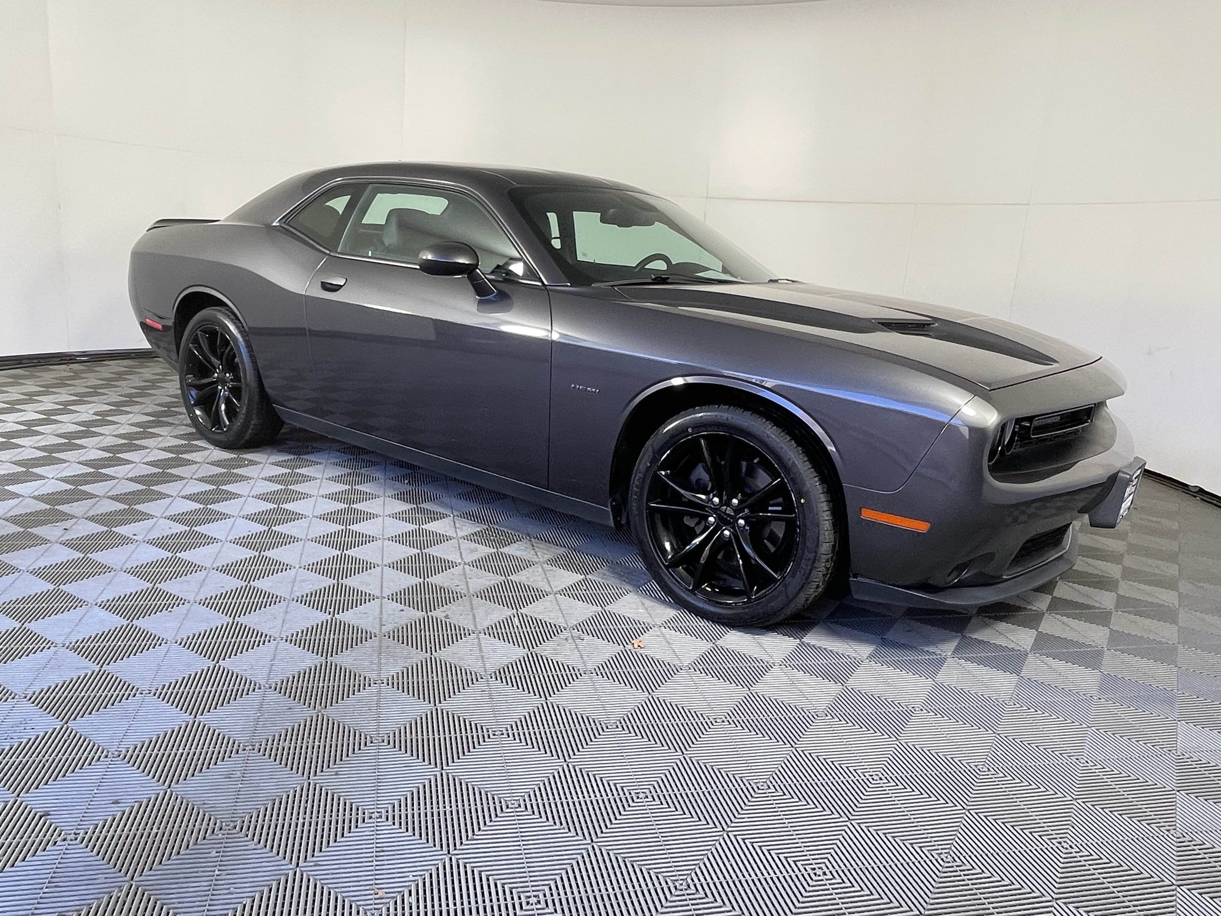 Used 2016 Dodge Challenger R/T Plus RWD image 8