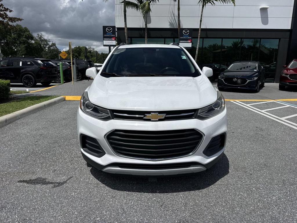 Used 2019 Chevrolet Trax LT w/ LT Convenience Package FWD image 8
