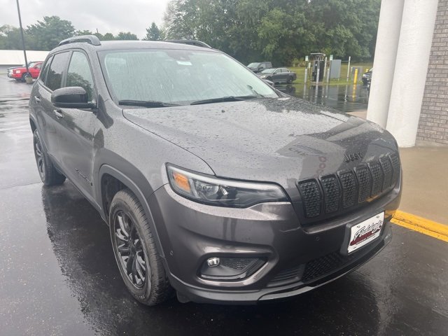 Used 2023 Jeep Cherokee Altitude Lux