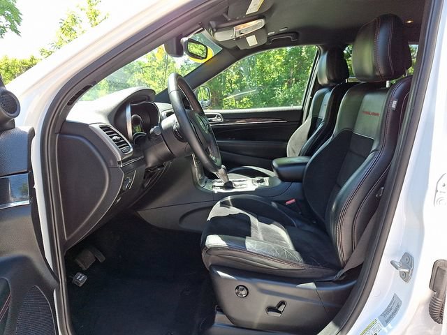 Used 2018 Jeep Grand Cherokee Trailhawk AWD/4WD image 14