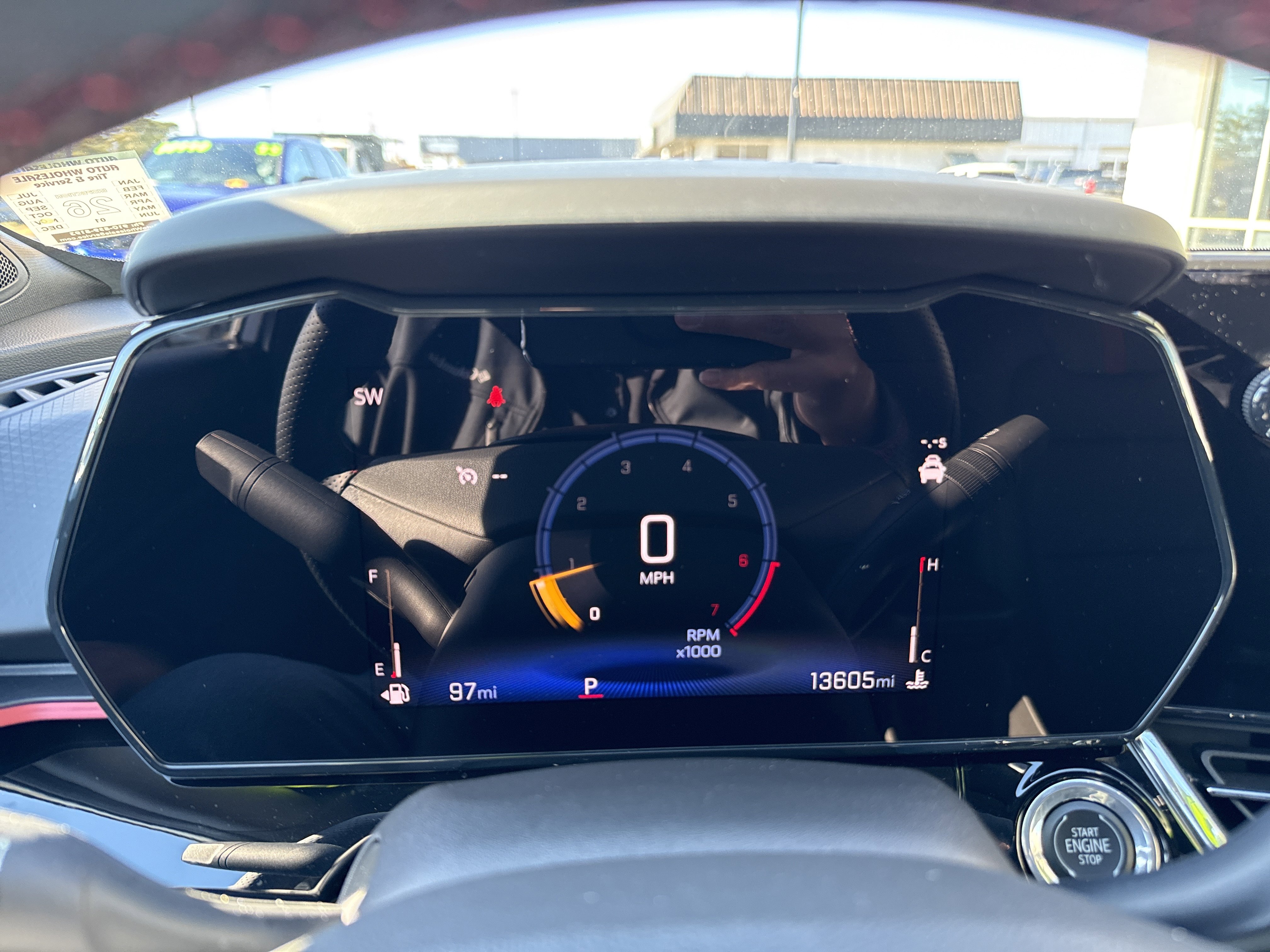 Used 2025 Chevrolet Trax RS w/ Sunroof Package image 15