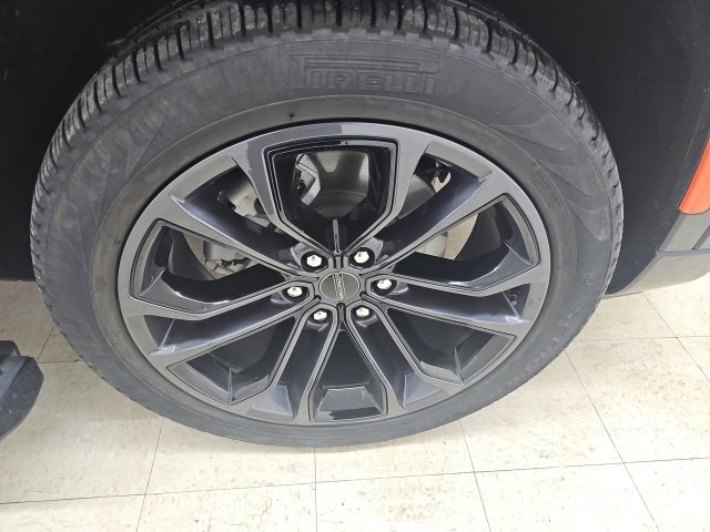 Used 2024 Jeep Grand Wagoneer Series II w/ Quick Order Packagew 28T image 10