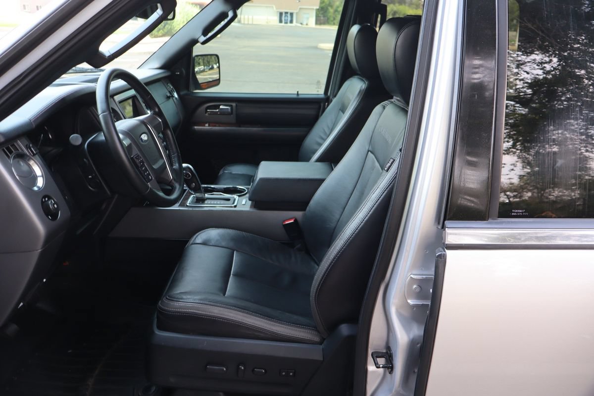 Used 2016 Ford Expedition Platinum AWD/4WD image 19