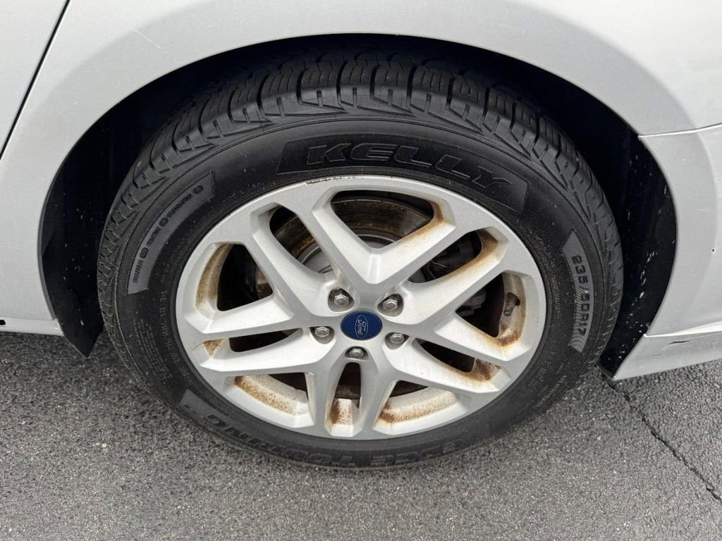 Used 2014 Ford Fusion SE FWD image 7