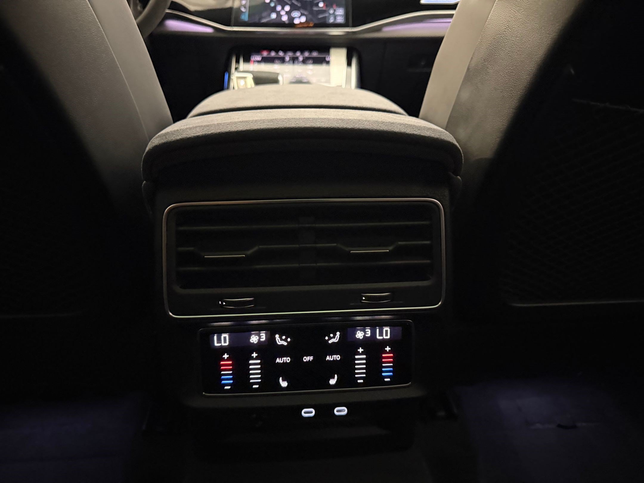 New 2026 Audi RS Q8 performance AWD/4WD image 27