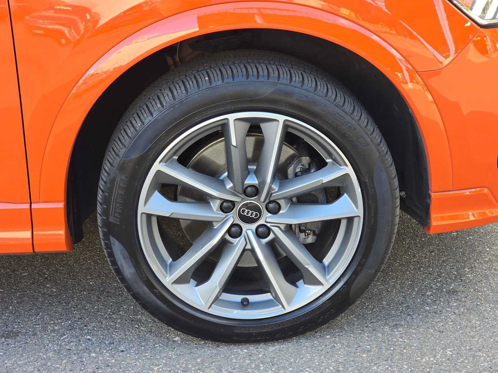 Used 2024 Audi Q3 2.0T Premium Plus w/ Premium Plus Package AWD/4WD image 9