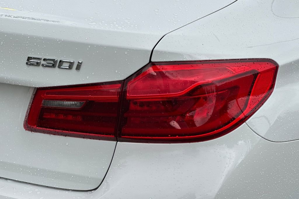 Used 2018 BMW 530i image 32