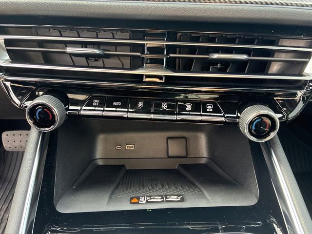 New 2026 Chevrolet Traverse High Country w/ LPO, Floor Liner Package image 30