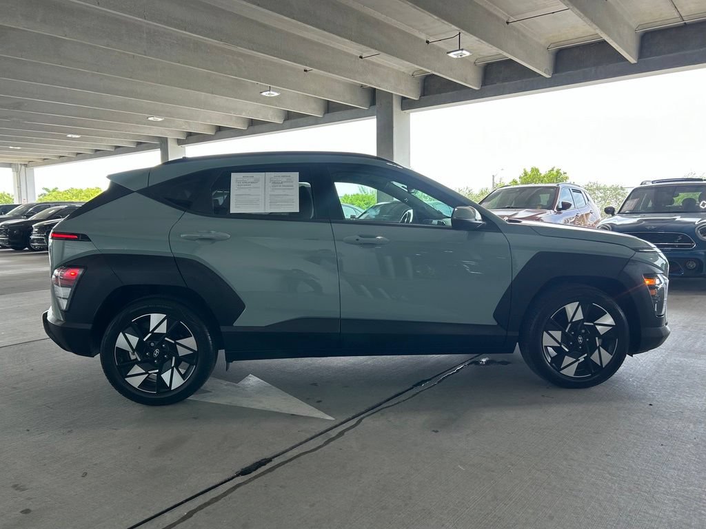 Used 2024 Hyundai Kona SEL FWD image 4