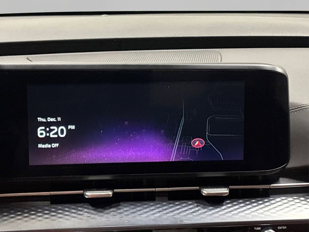 Used 2024 Kia Carnival SX Prestige image 22