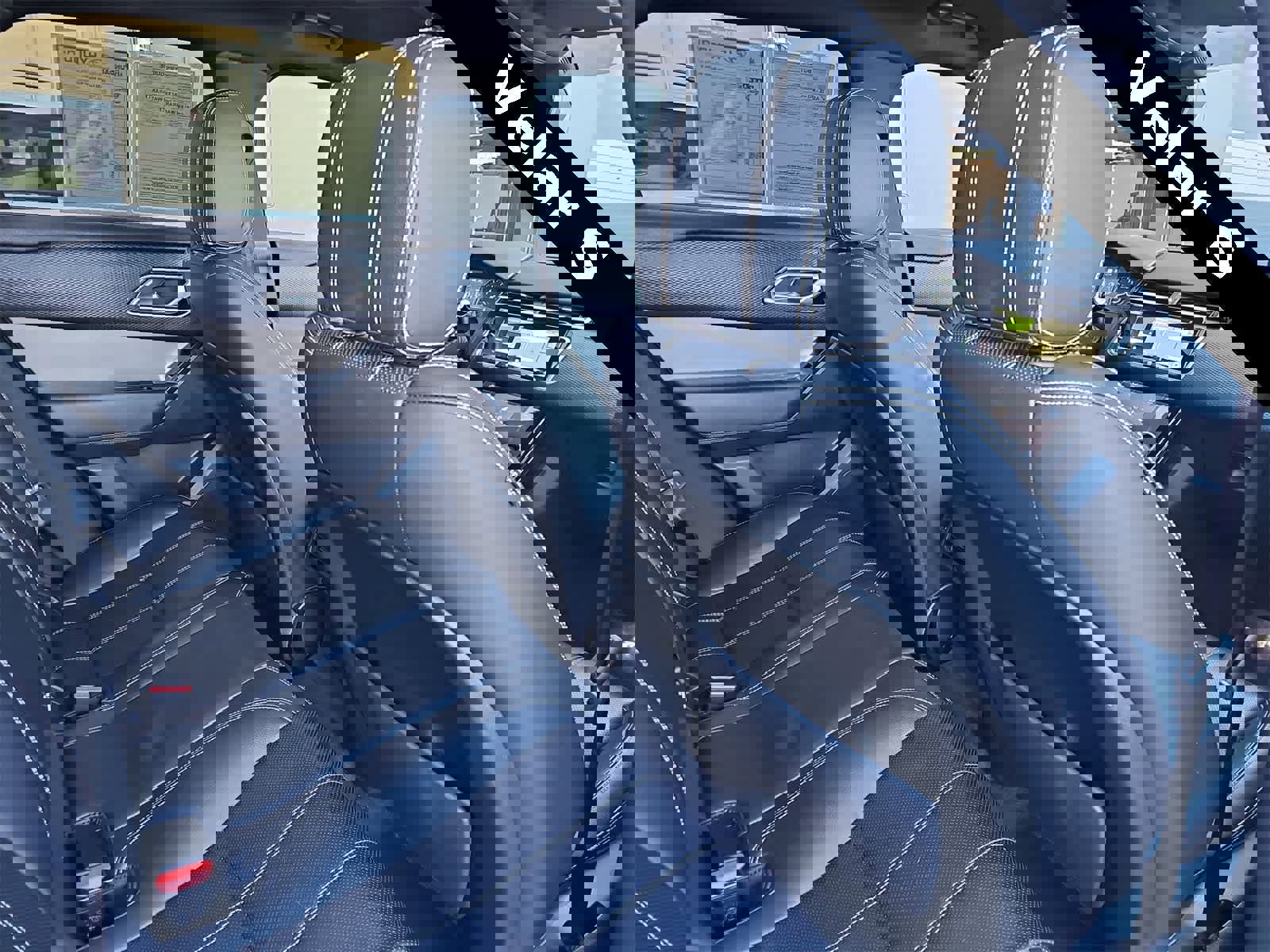 Used 2020 Land Rover Range Rover Velar S image 16