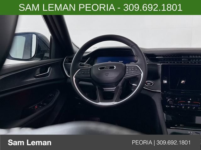 New 2025 Jeep Grand Cherokee Laredo image 11