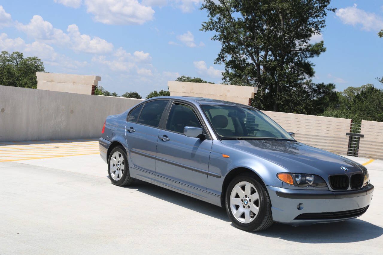 Used 2004 BMW 325xi Sedan AWD/4WD image 4