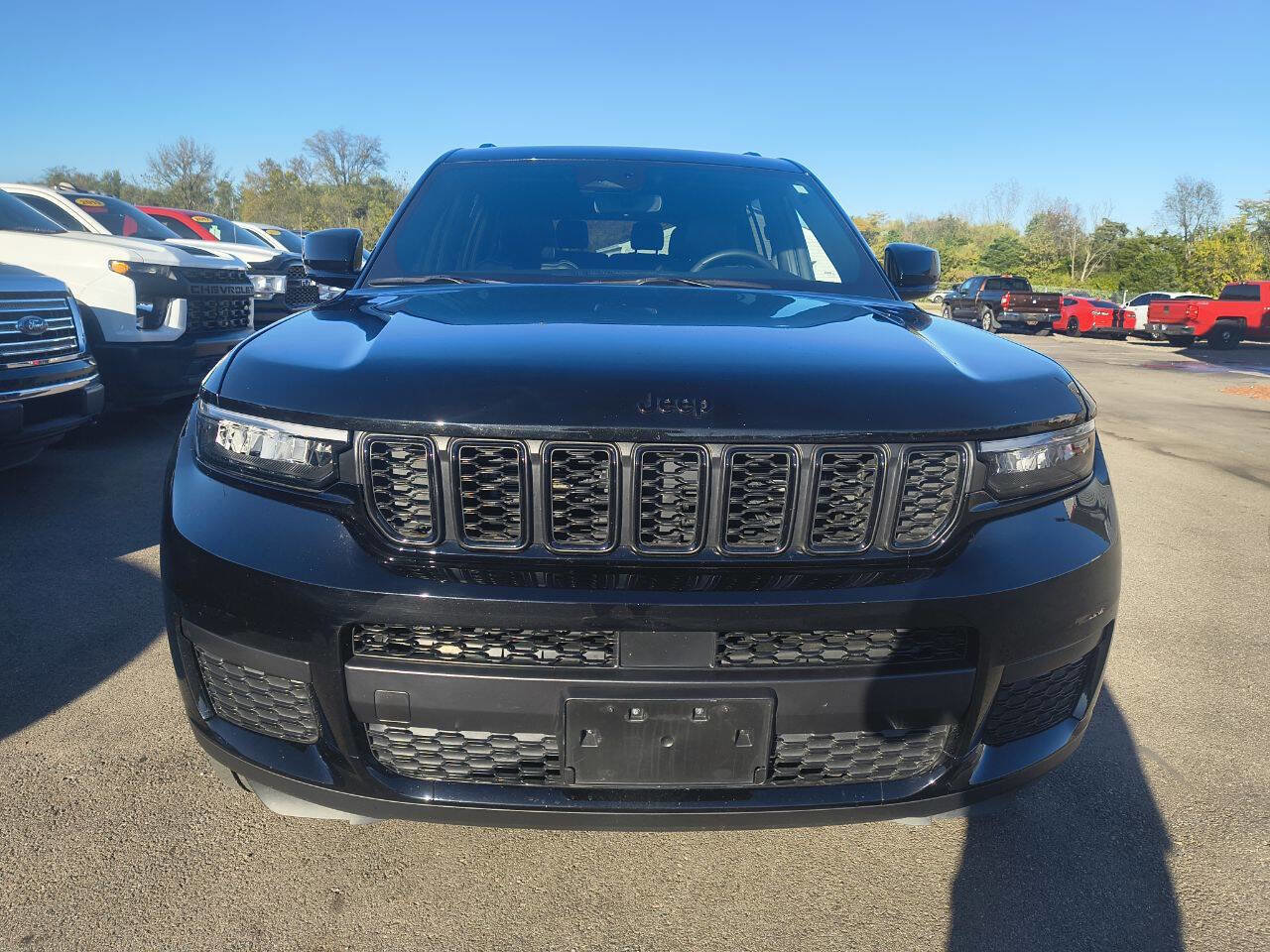 Used 2024 Jeep Grand Cherokee L Altitude image 3