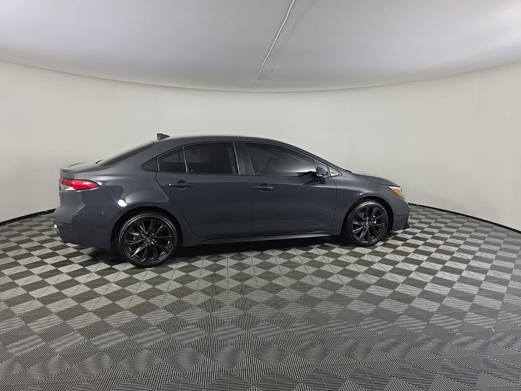 Used 2023 Toyota Corolla SE image 6