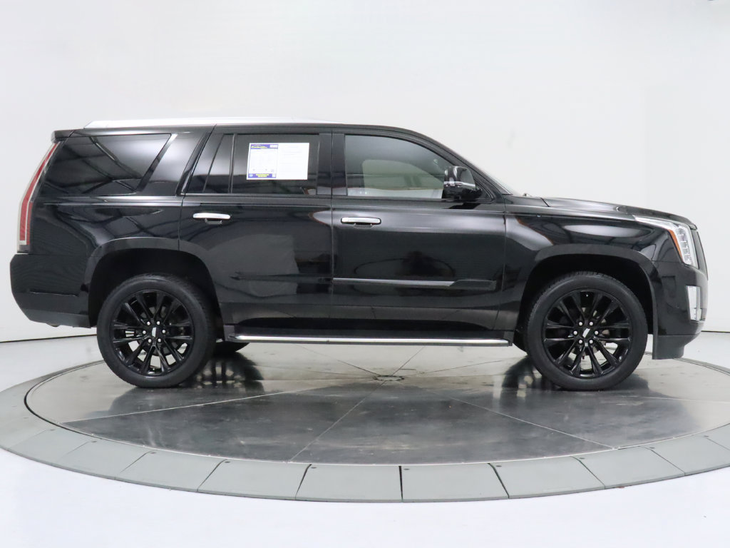 Used 2020 Cadillac Escalade Luxury w/ Escalade Sport Edition RWD image 6