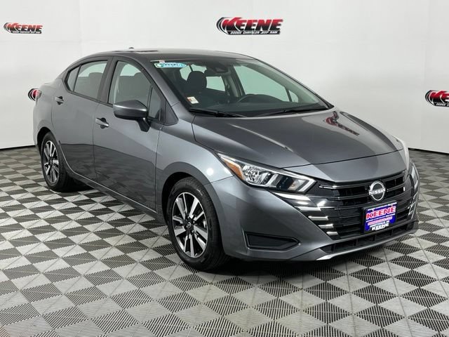 Used 2024 Nissan Versa SV FWD image 2