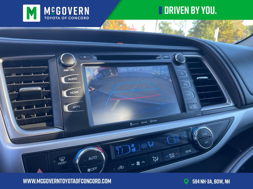 Used 2016 Toyota Highlander XLE AWD/4WD image 35
