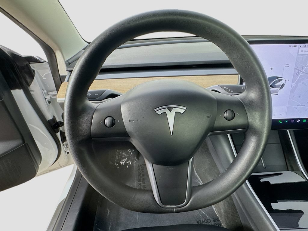 Used 2020 Tesla Model 3 Standard Range RWD image 13
