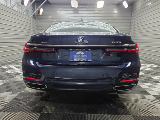 Used 2022 BMW 740i xDrive w/ Premium Package AWD/4WD image 6