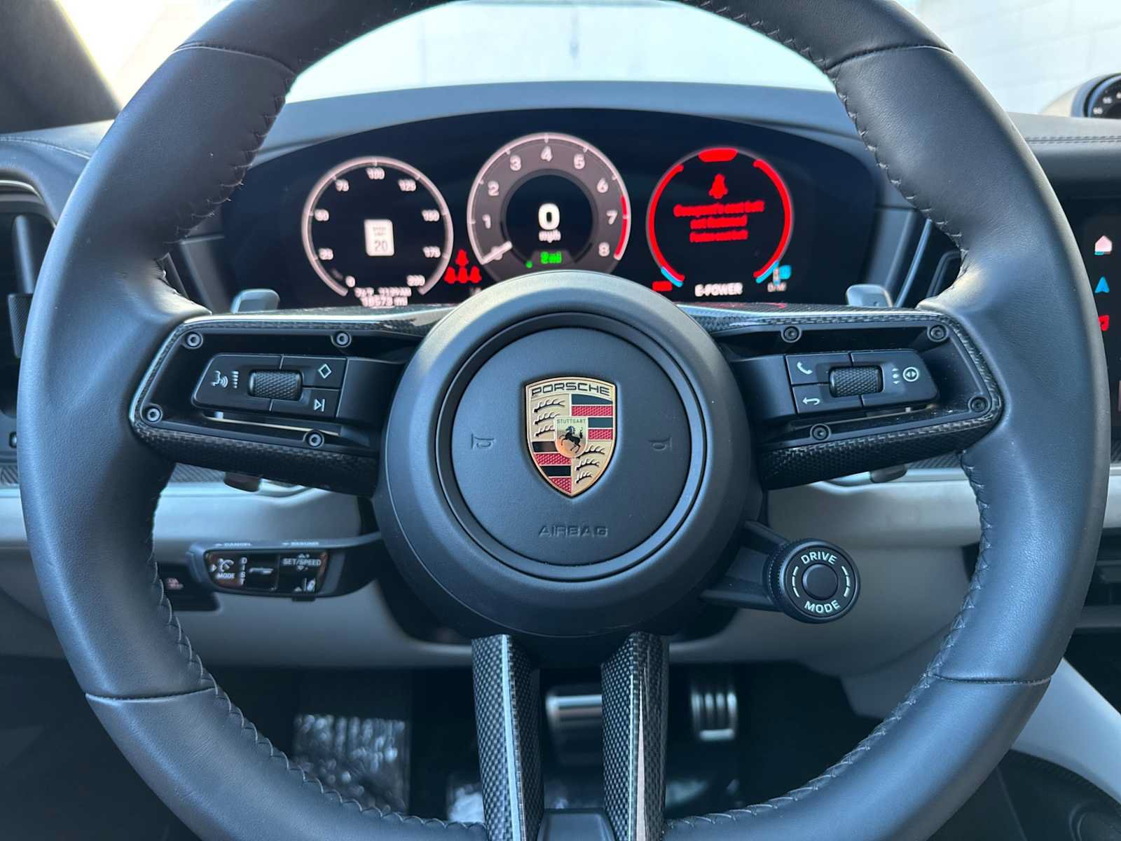 Certified 2025 Porsche Cayenne S AWD/4WD image 25