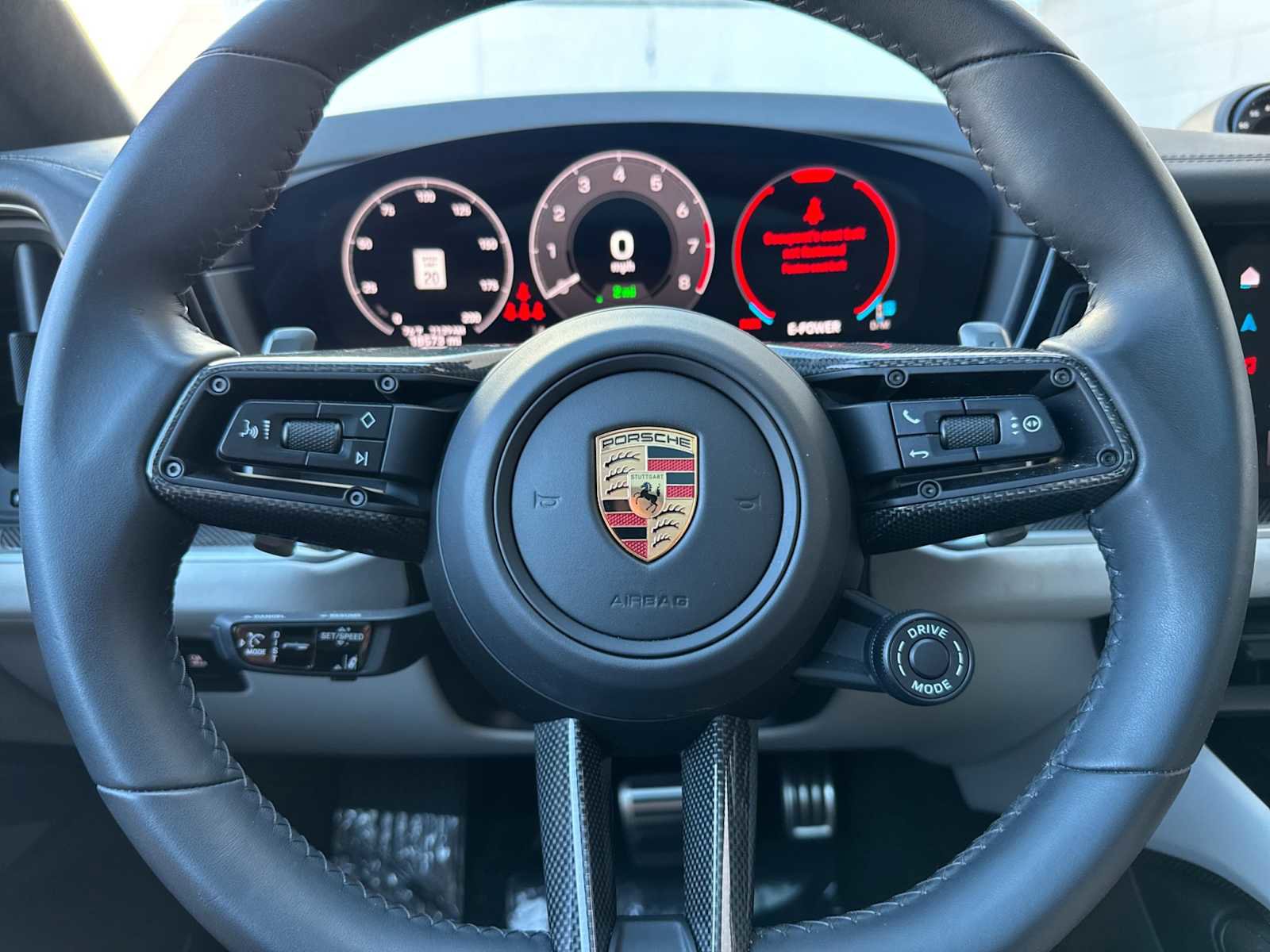 Certified 2025 Porsche Cayenne S AWD/4WD image 25