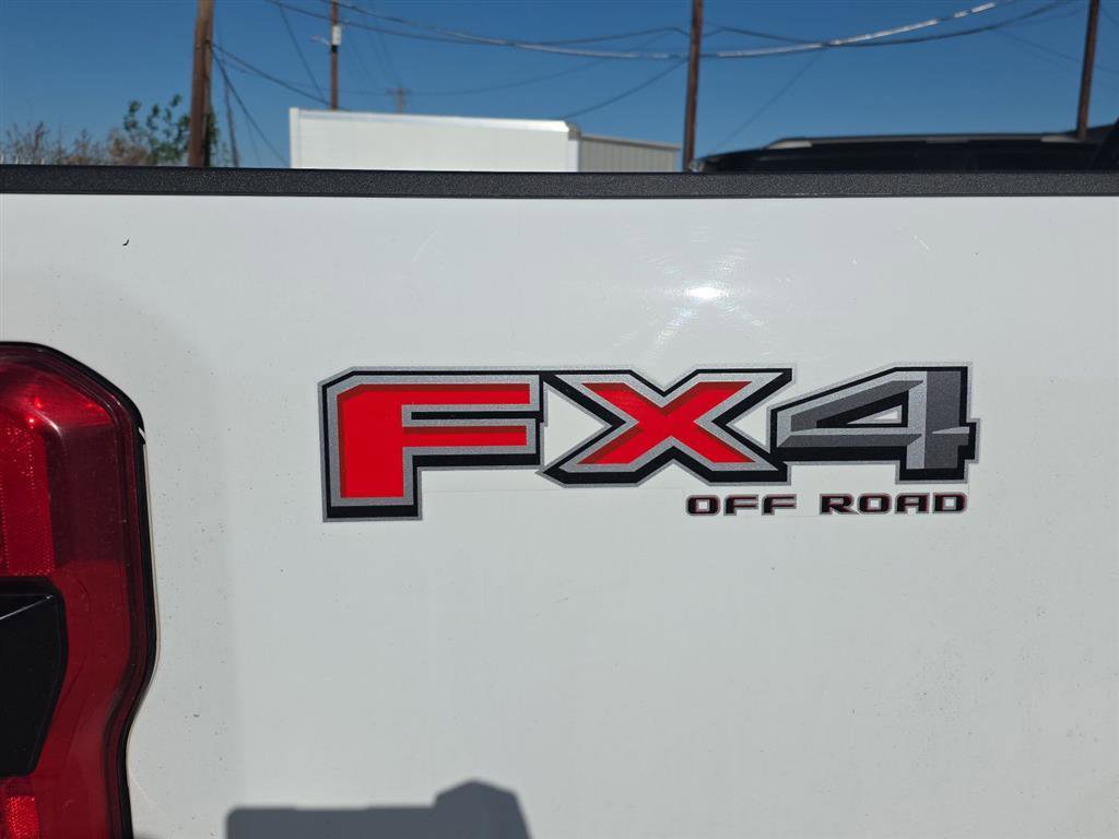 Used 2023 Ford F350 Lariat w/ Lariat Ultimate Package image 6