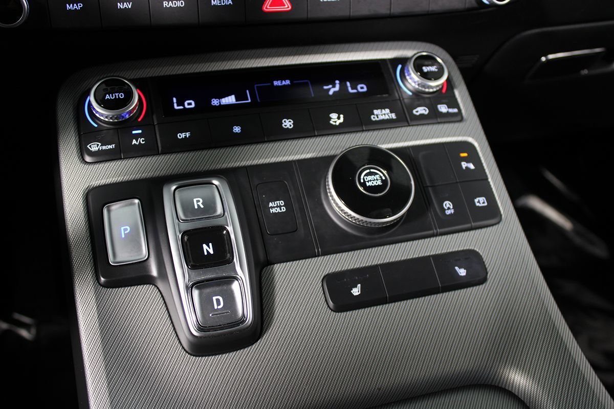 Used 2025 Hyundai Palisade SEL FWD image 24