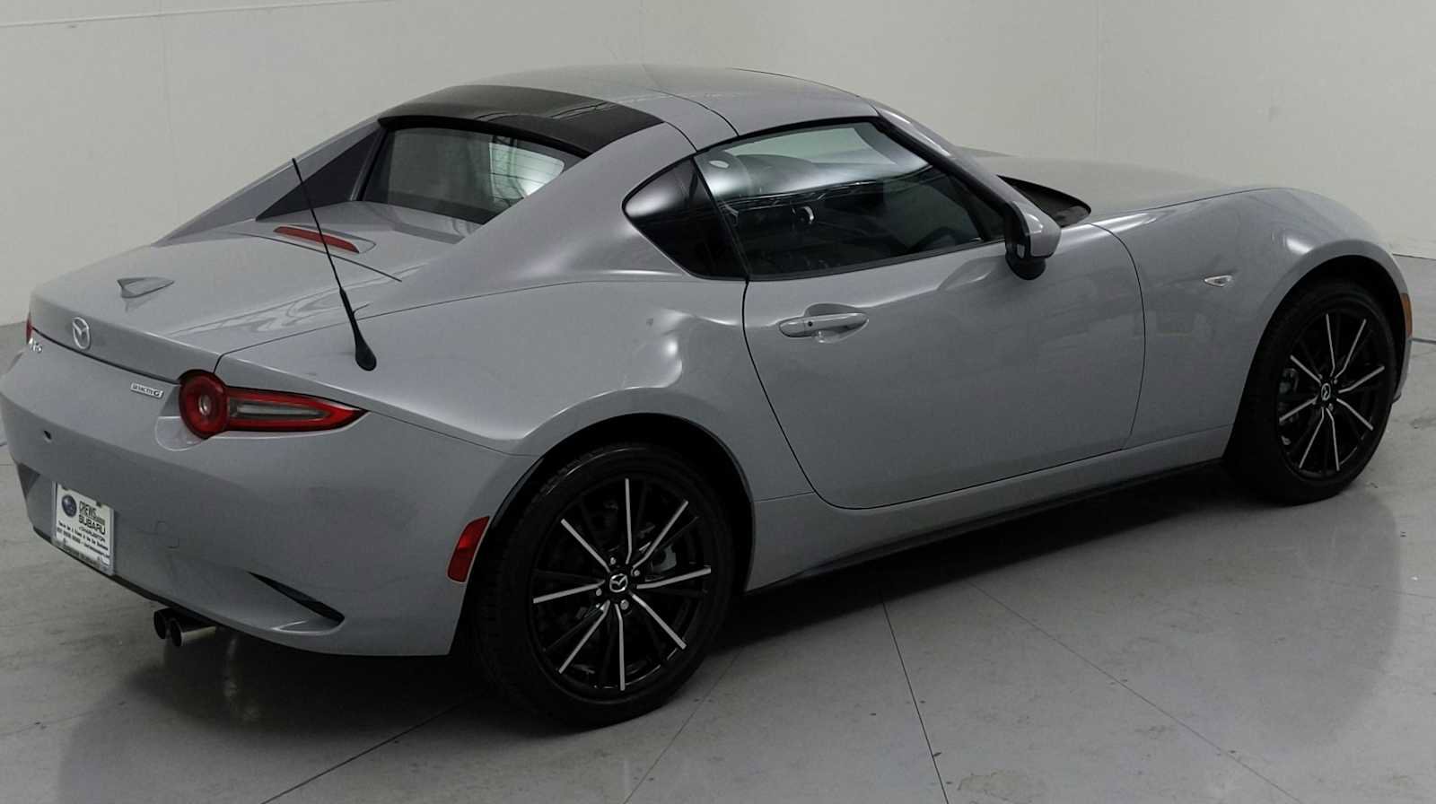 Used 2024 MAZDA MX-5 Miata RF Grand Touring RWD image 10