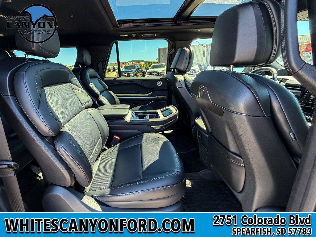 New 2027 Lincoln Navigator L Reserve w/ Jet Appearance Package AWD/4WD image 13