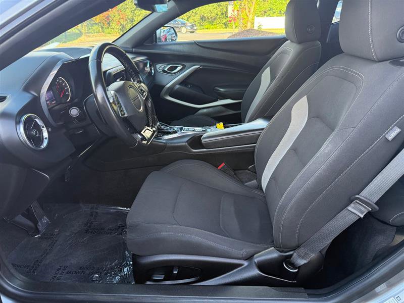 Used 2021 Chevrolet Camaro LT RWD image 18