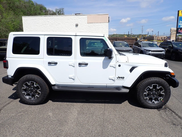New 2026 Jeep Wrangler Unlimited Sahara AWD/4WD image 8