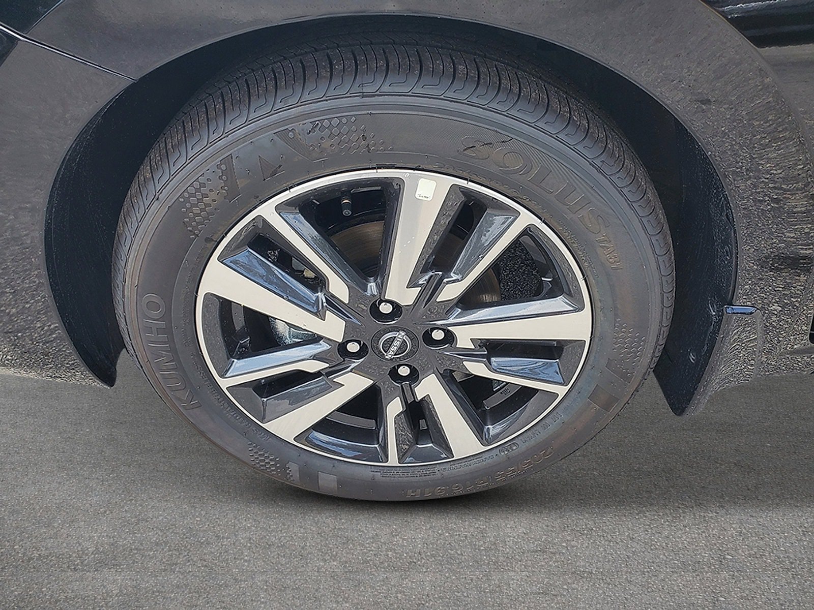 New 2025 Nissan Versa SV w/ Trunk Package FWD image 10