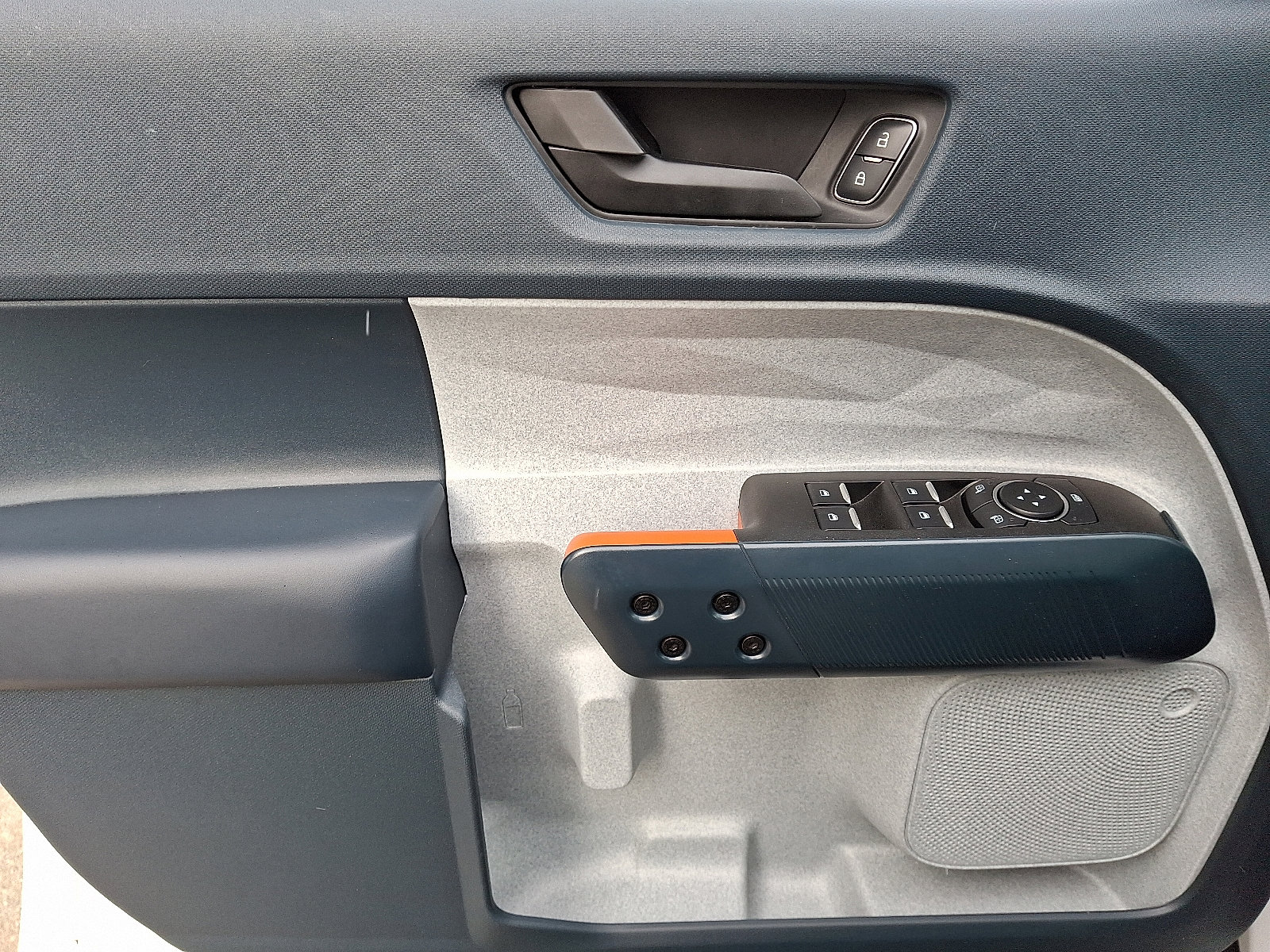 Certified 2024 Ford Maverick XLT w/ XLT Luxury Package image 16