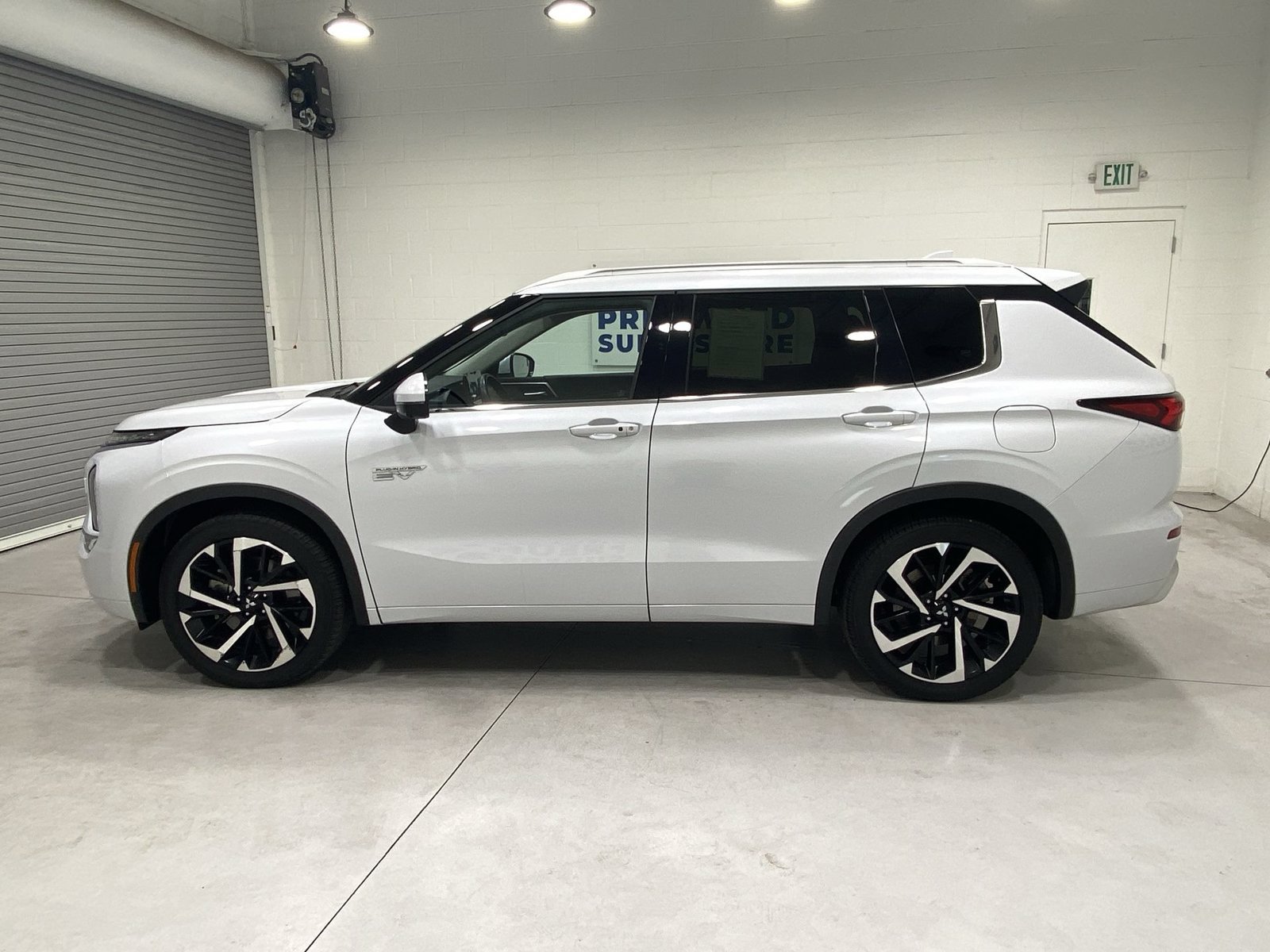 Used 2024 Mitsubishi Outlander SEL AWD/4WD image 5