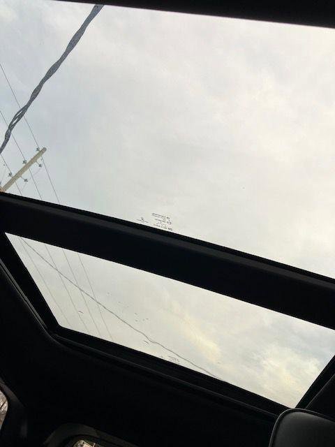 Used 2014 Jeep Grand Cherokee Overland w/ Advanced Technology Group image 20