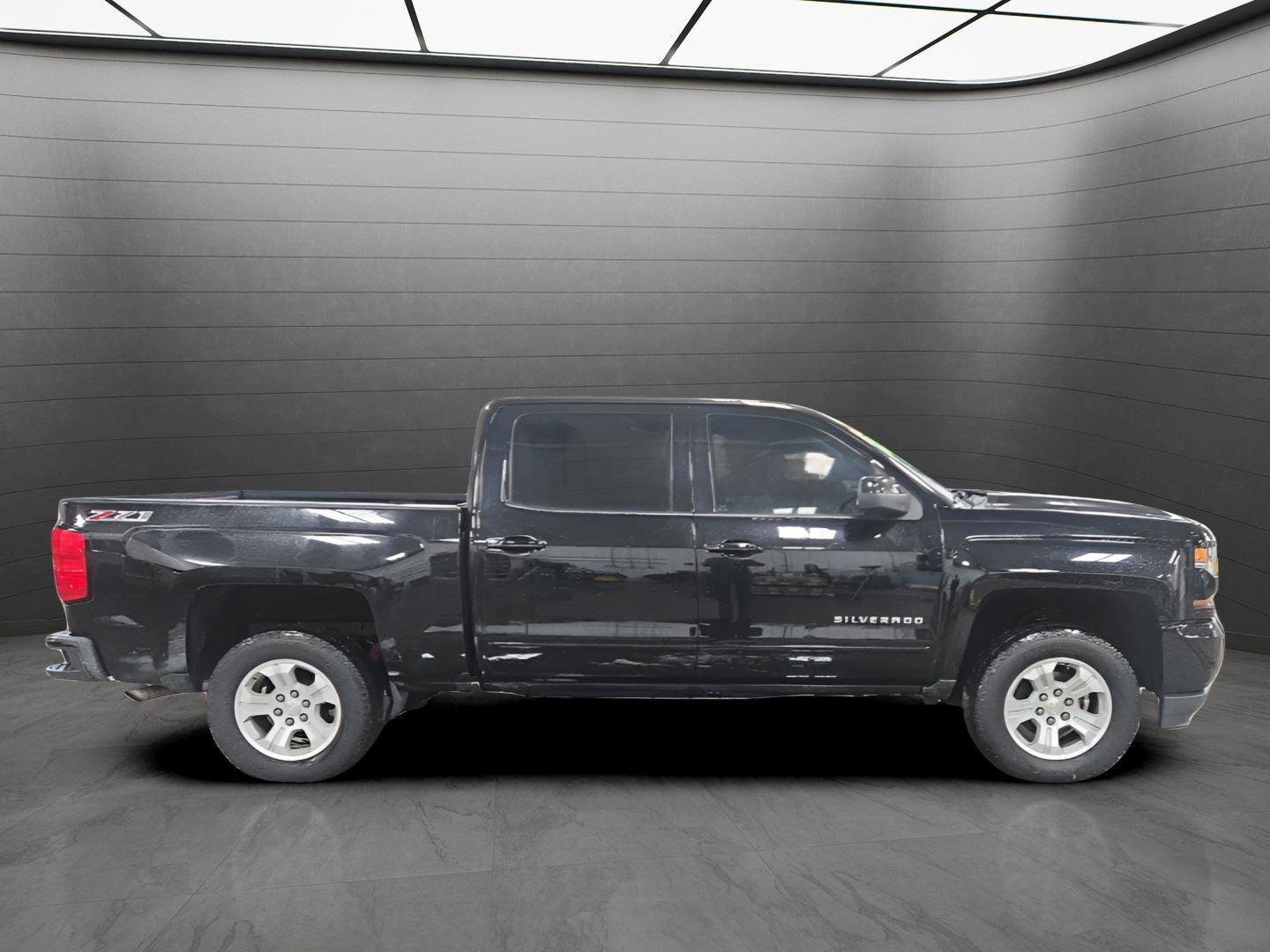 Used 2017 Chevrolet Silverado 1500 LT w/ All Star Edition image 6