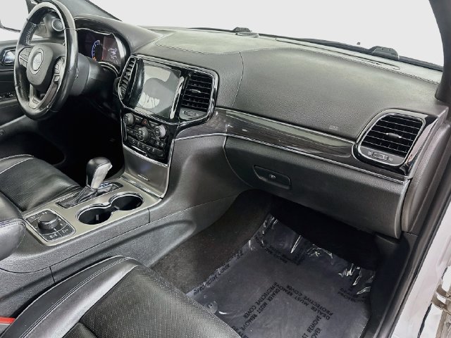 Used 2019 Jeep Grand Cherokee Overland AWD/4WD image 35