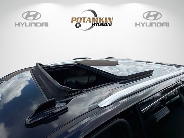 Used 2021 Cadillac Escalade Premium Luxury w/ LPO, Illumination Package RWD image 22