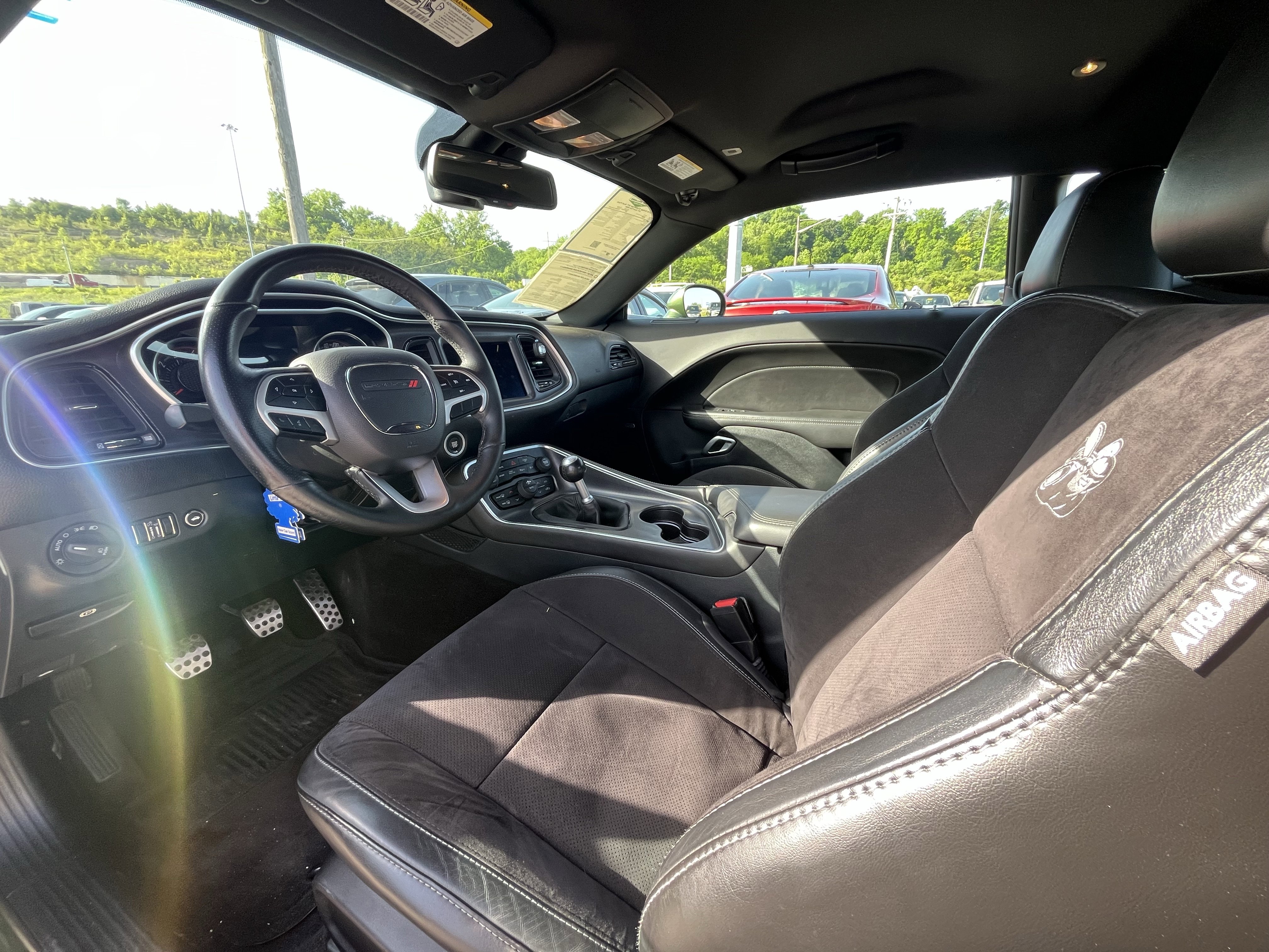 Used 2018 Dodge Challenger R/T Scat Pack w/ Leather Interior Group RWD image 35