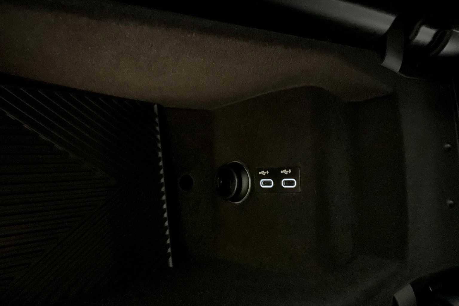 Used 2023 BMW i7 xDrive60 image 34